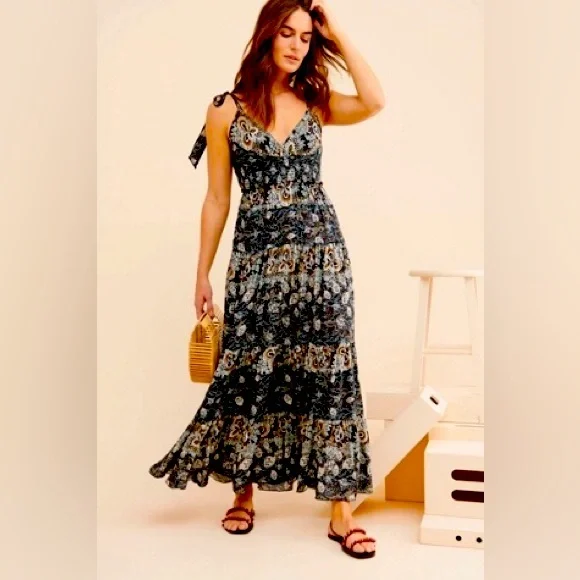ax paris black lace dress Black Lace Midi Dress – AX Paris US main image 0